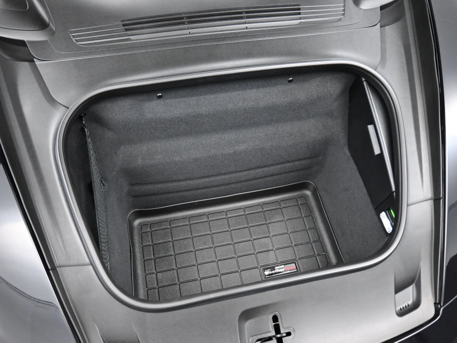 2021 Porsche 911 Carrera S trunk