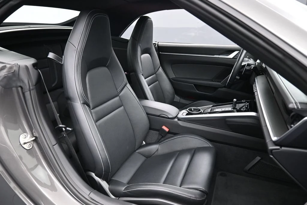 2023 Porsche 911 Carrera 4S Cabriolet interior, seats, Black/Chalk Stitching