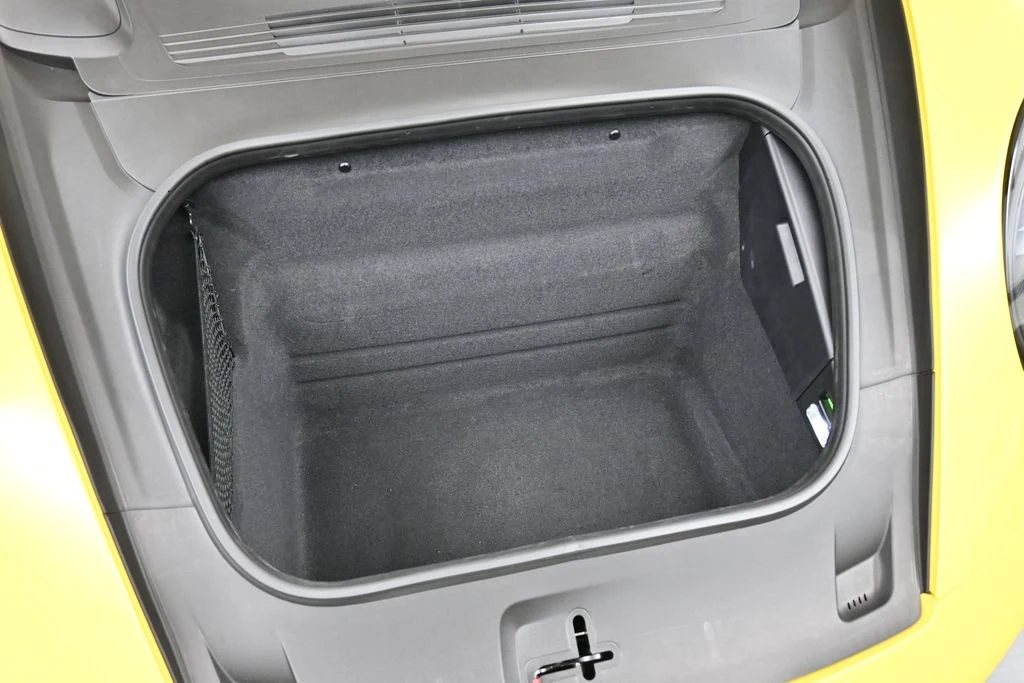 2023 Porsche 911 Carrera GTS trunk