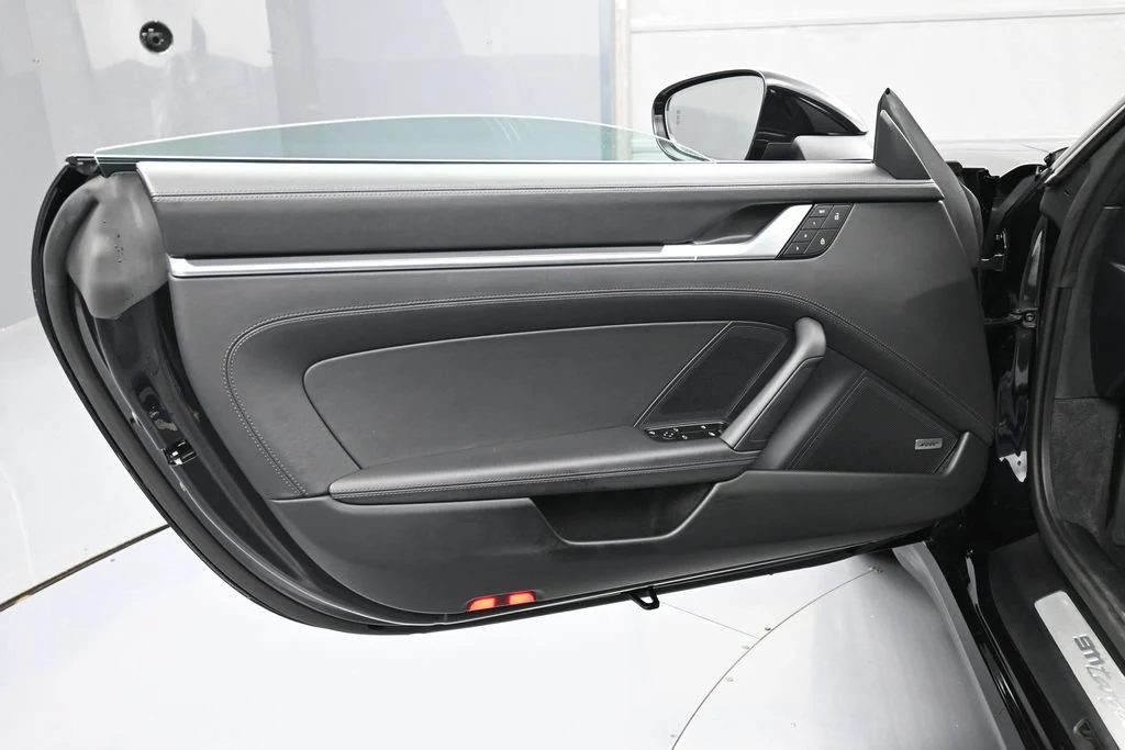2024 Porsche 911 Targa 4S interior, door panel, Black