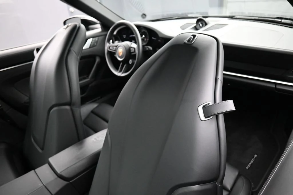 2024 Porsche 911 Targa 4S interior, Black