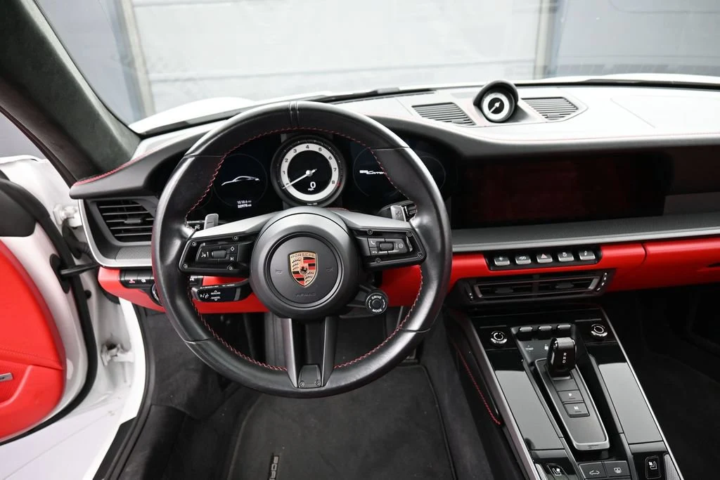 2024 Porsche 911 Carrera 4S interior, dashboard, Black