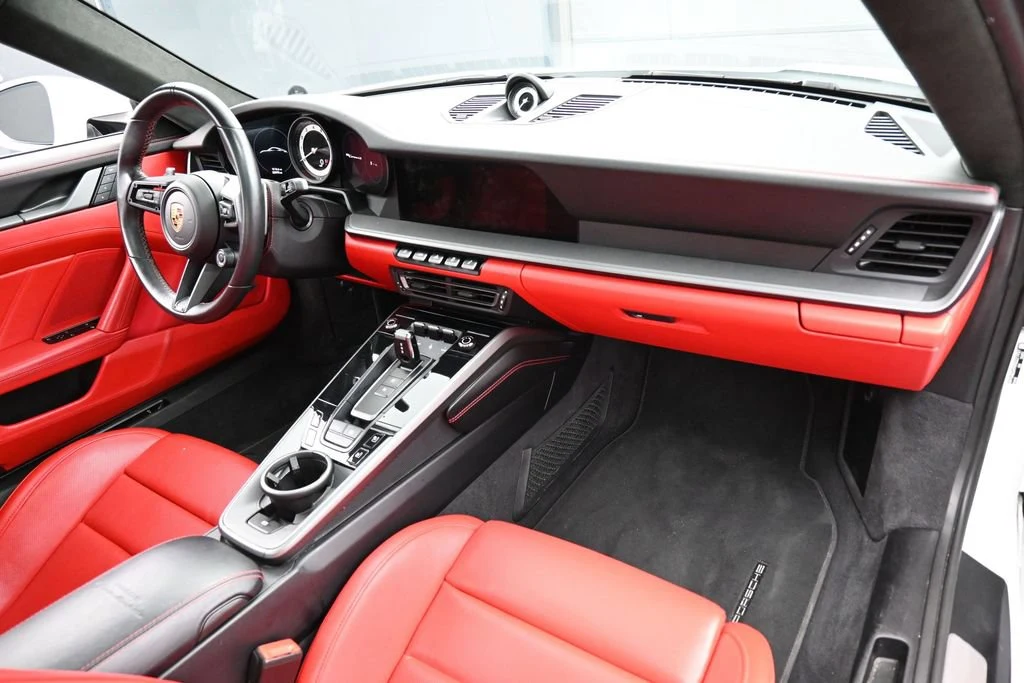 2024 Porsche 911 Carrera 4S interior, Black