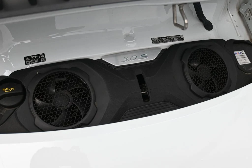 2024 Porsche 911 Carrera 4S, detail