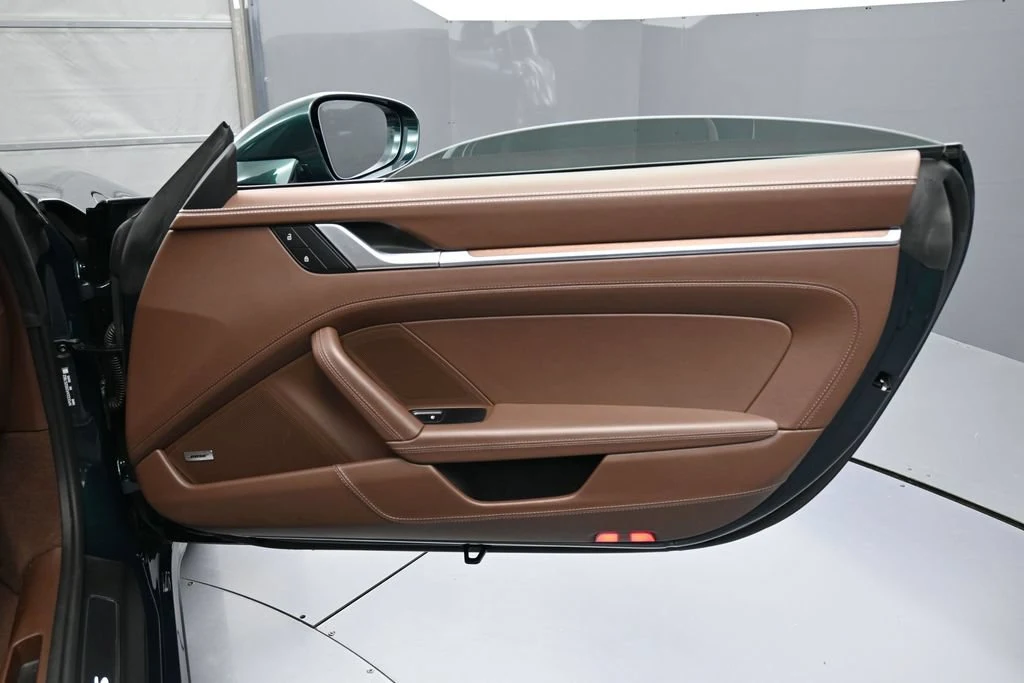 2024 Porsche 911 Turbo S Cabriolet interior, door panel, Truffle Brown