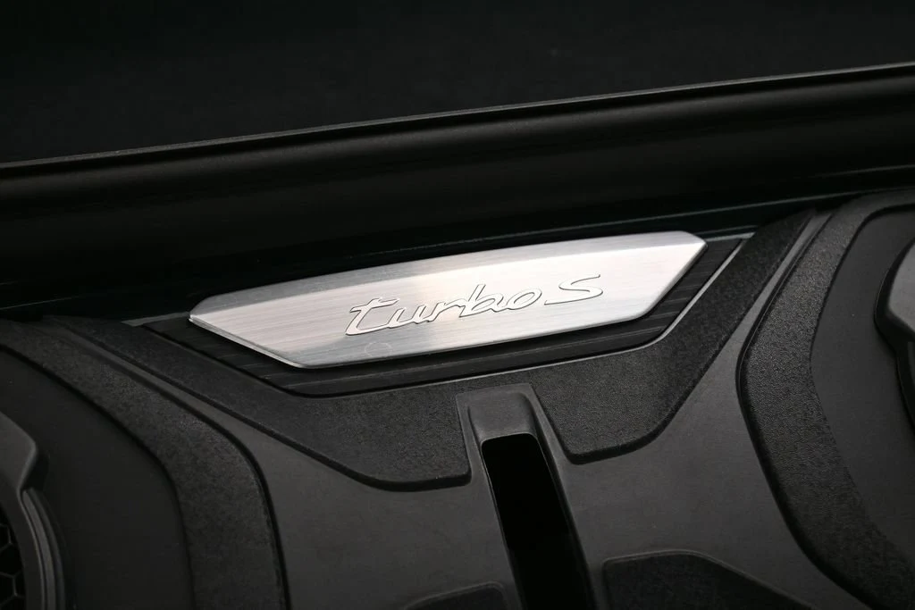2024 Porsche 911 Turbo S Cabriolet interior, door sill, Truffle Brown