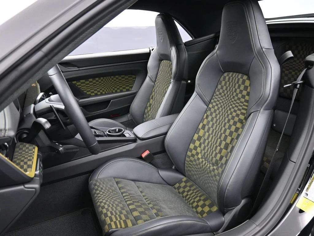 2026 Porsche 911 Spirit 70 interior, seats, Black Olive Neo