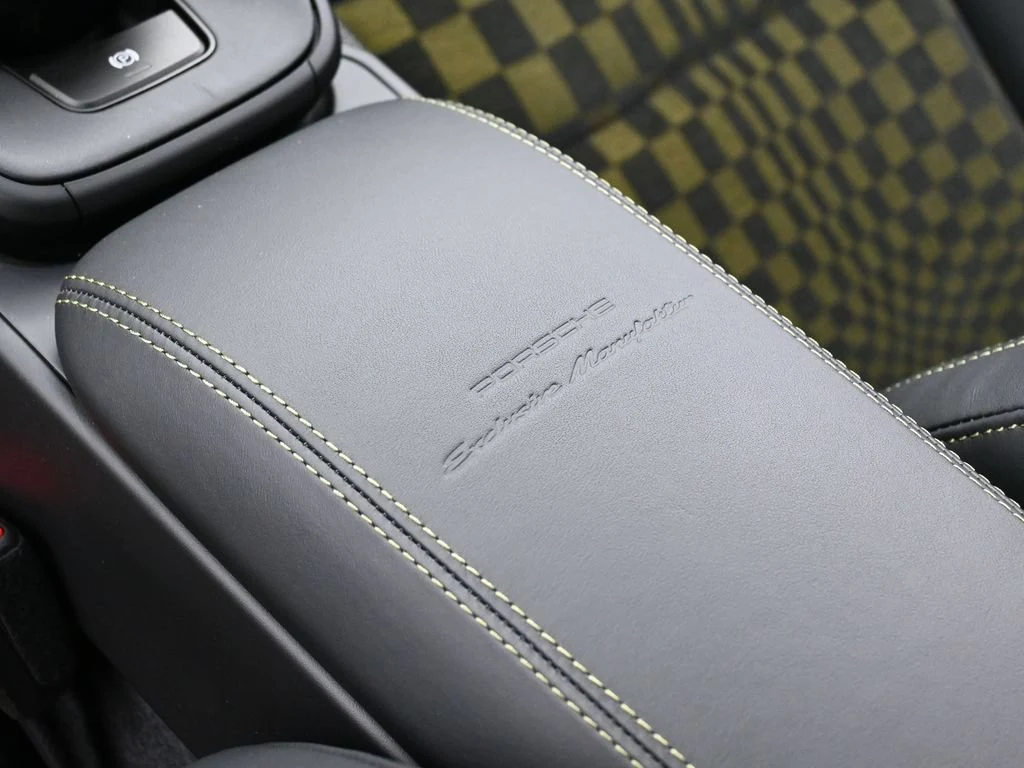 2026 Porsche 911 Spirit 70 interior, seats, Black Olive Neo