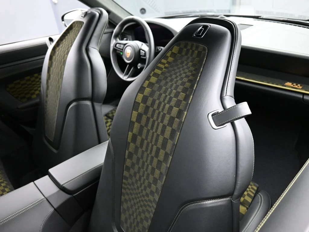 2026 Porsche 911 Spirit 70 interior, seats, Black Olive Neo