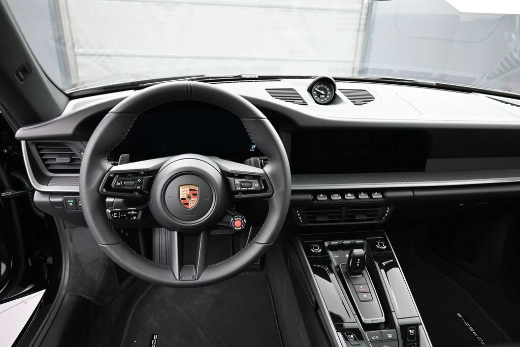2026 Porsche 911 Carrera interior, dashboard