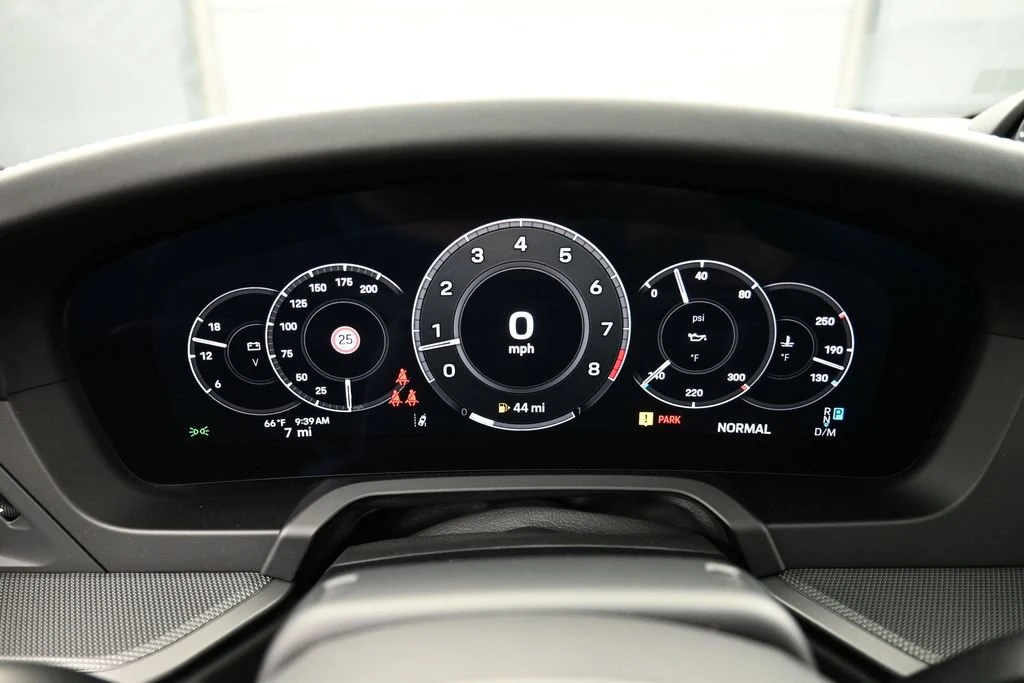 2026 Porsche 911 Carrera interior
