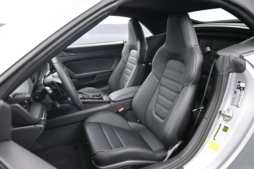 2026 Porsche 911 Carrera 4 GTS Cabriolet interior, seats, Black