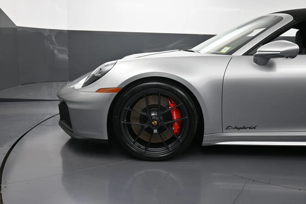 2026 Porsche 911 Carrera 4 GTS Cabriolet for sale, exterior, Silver