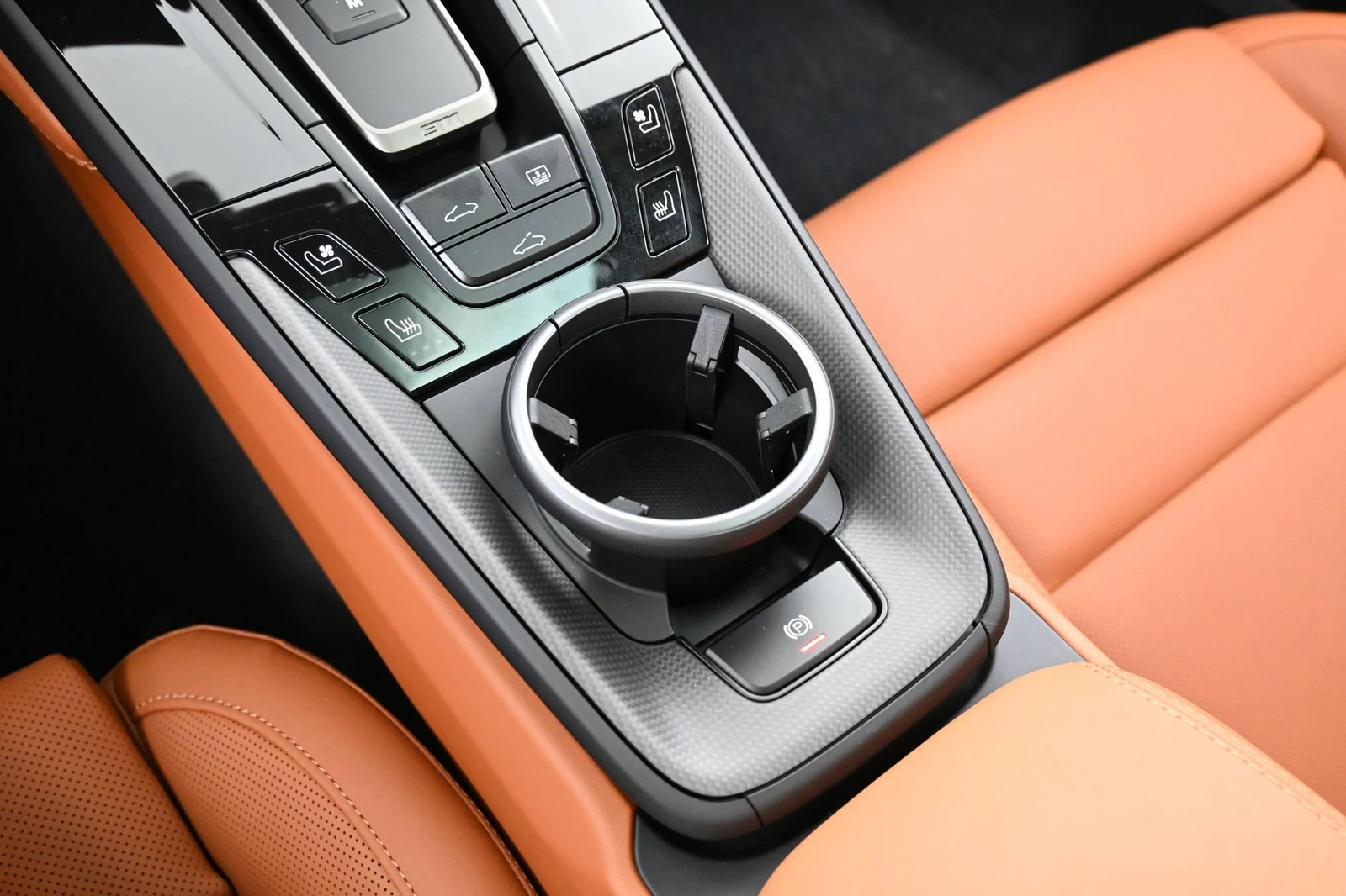 2026 Porsche 911 Turbo S interior, center console, Basalt Black/Classic Cognac
