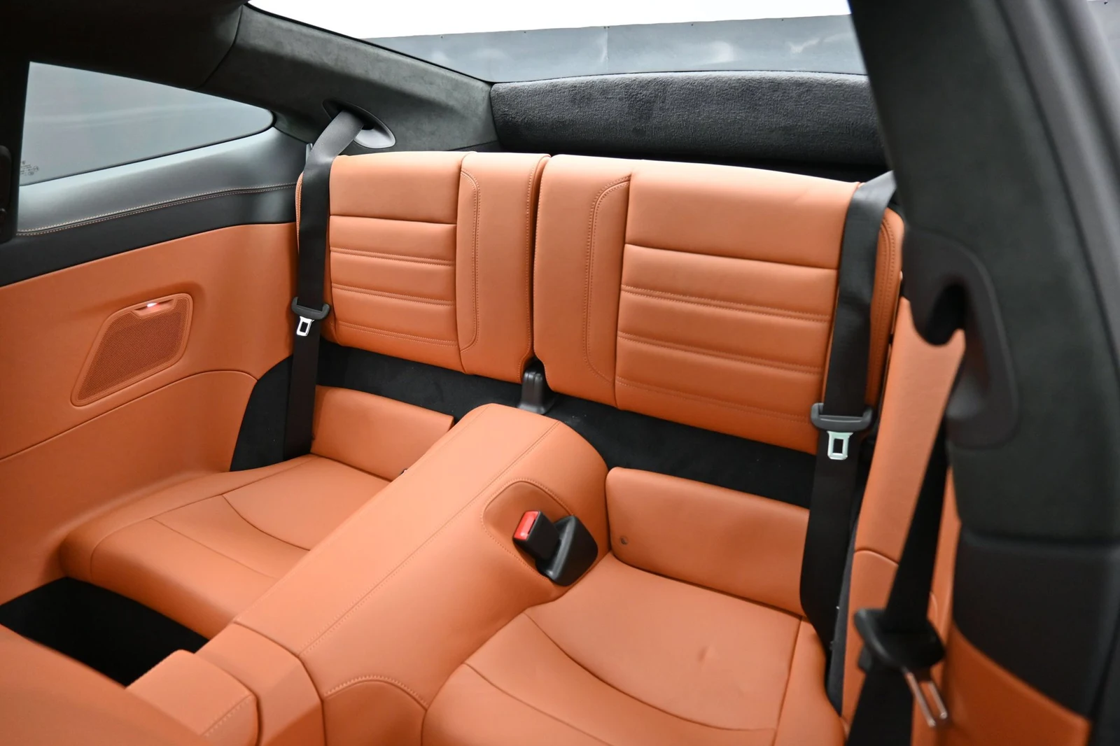 2026 Porsche 911 Turbo S interior, seats, Basalt Black/Classic Cognac