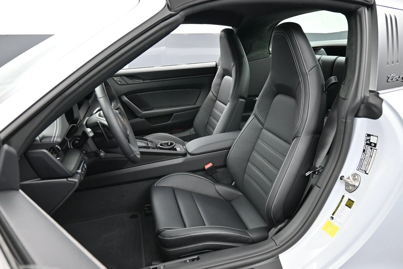 2026 Porsche 911 Targa 4 GTS interior, seats, Black