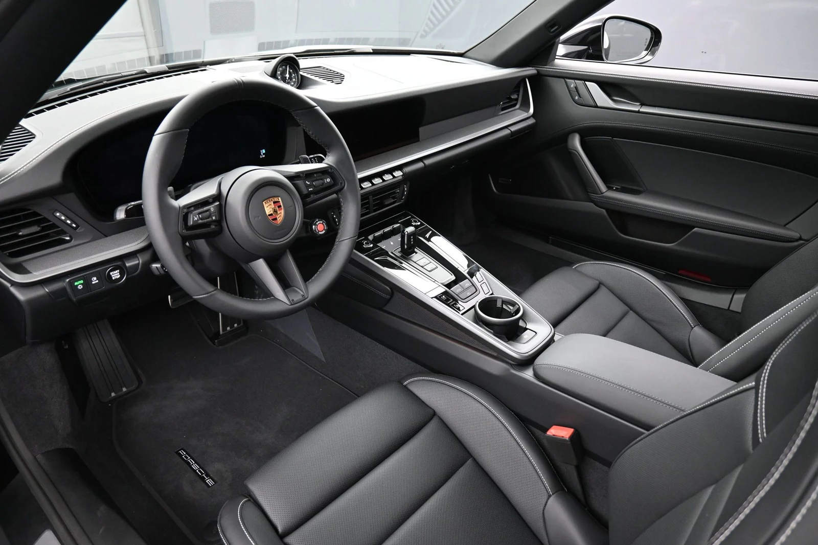 2026 Porsche 911 Carrera Cabriolet interior, Black