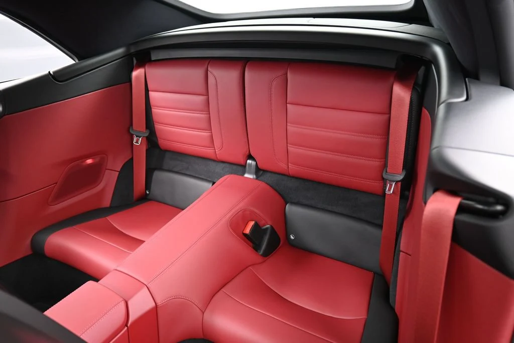 2026 Porsche 911 Turbo S Cabriolet interior, seats, Black/Bordeaux Red