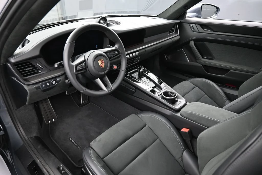 2026 Porsche 911 Carrera 4 GTS interior, Slate Grey Neo