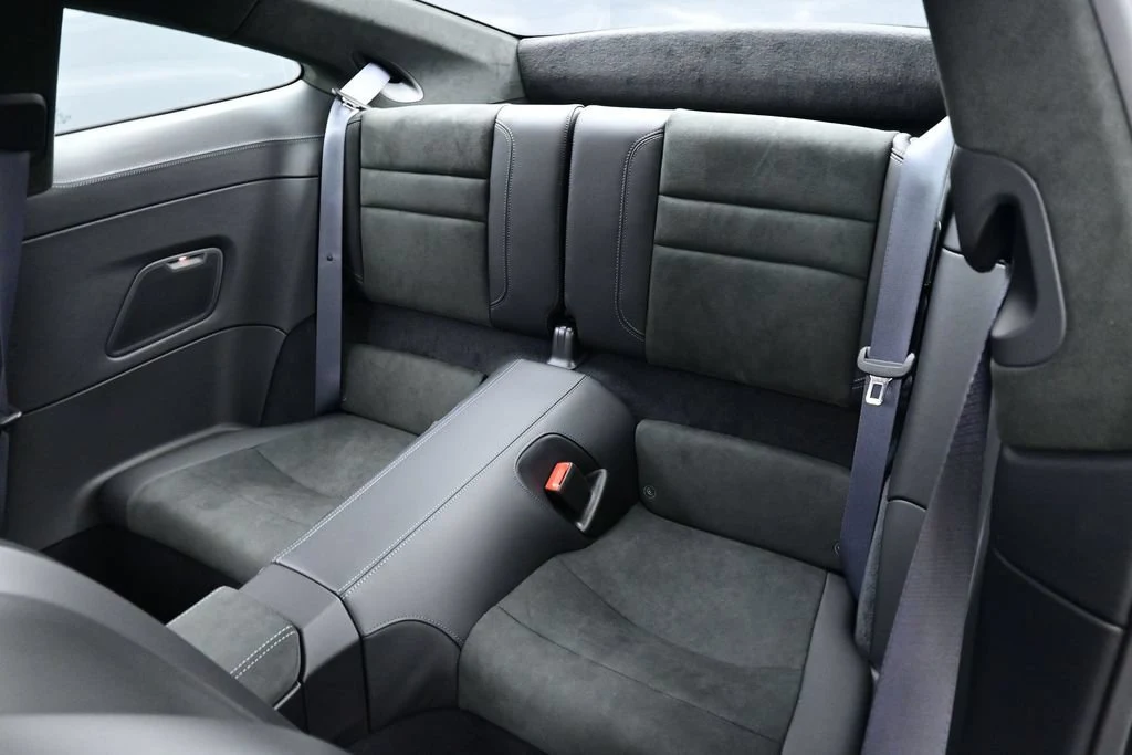 2026 Porsche 911 Carrera 4 GTS interior, seats, Slate Grey Neo