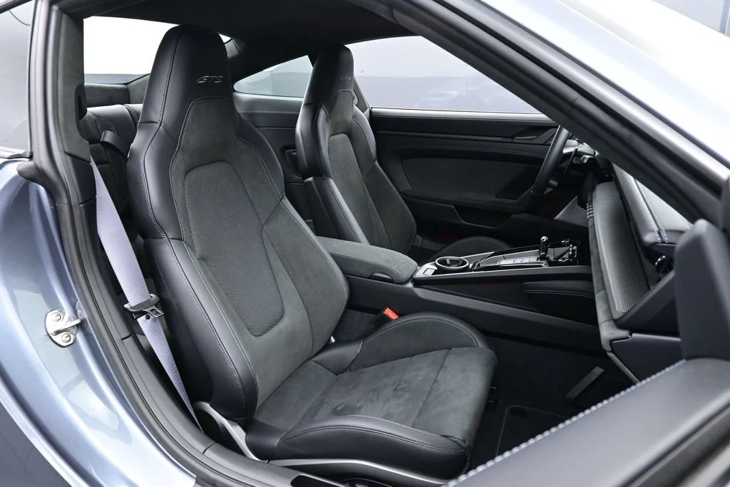 2026 Porsche 911 Carrera 4 GTS interior, seats, Slate Grey Neo