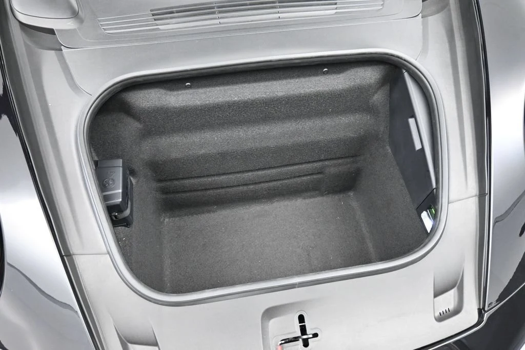 2026 Porsche 911 Carrera GTS trunk