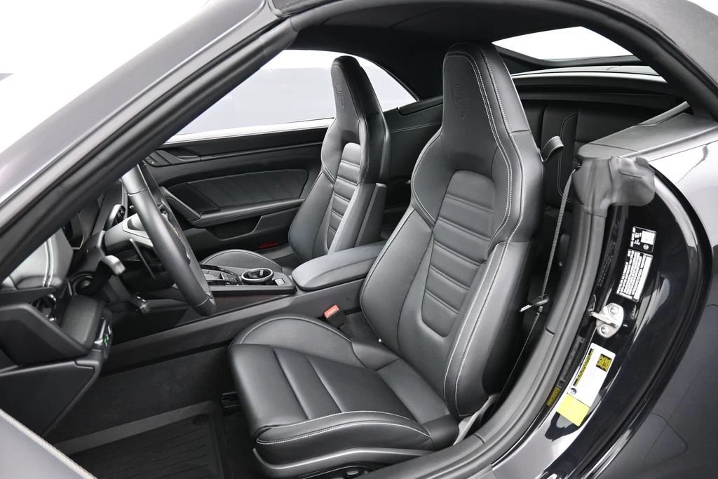 2026 Porsche 911 Carrera 4 GTS Cabriolet interior, seats, Black