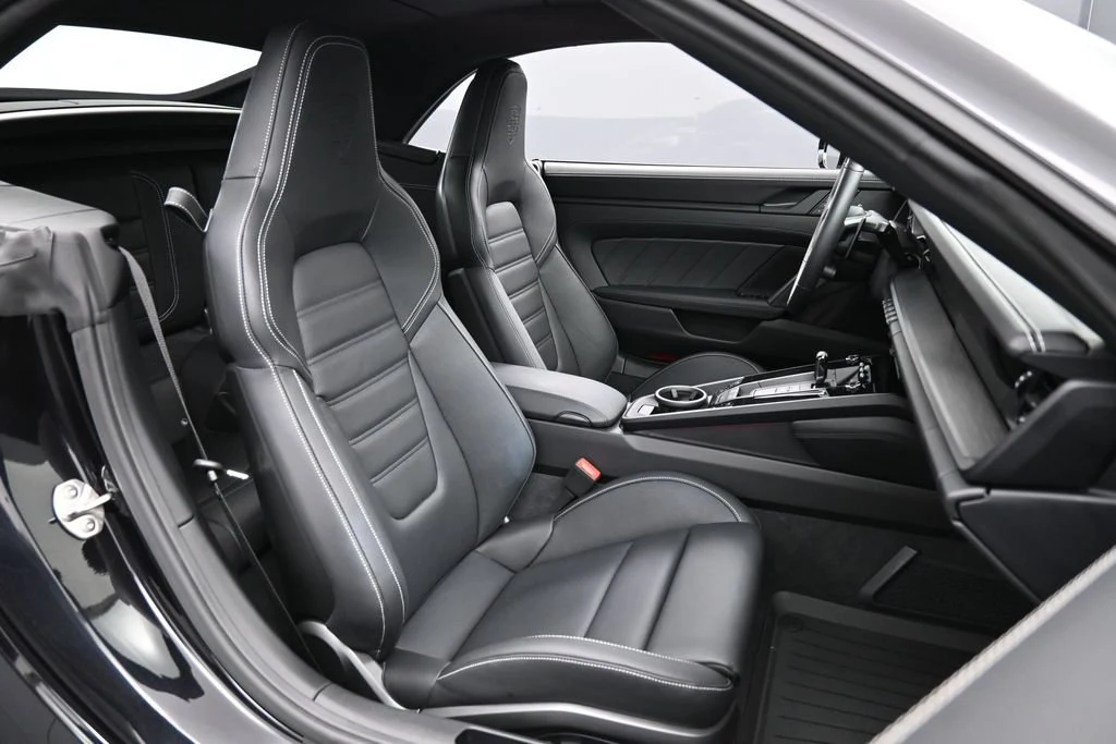 2026 Porsche 911 Carrera 4 GTS Cabriolet interior, seats, Black