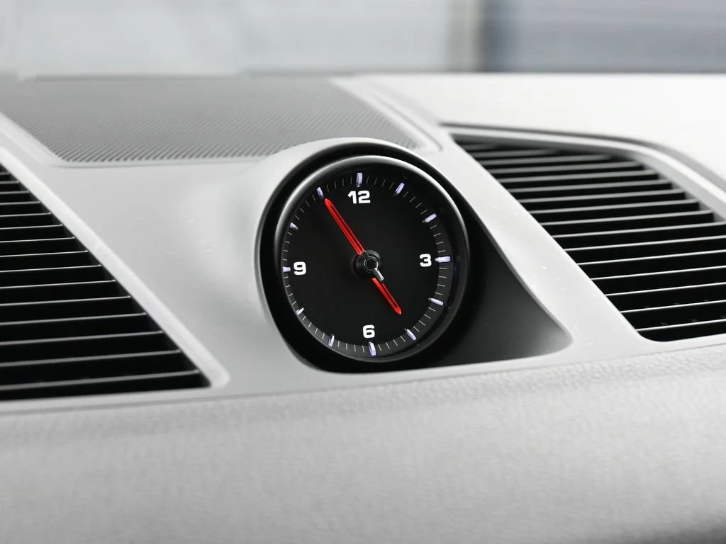 2022 Porsche Cayenne interior, Black
