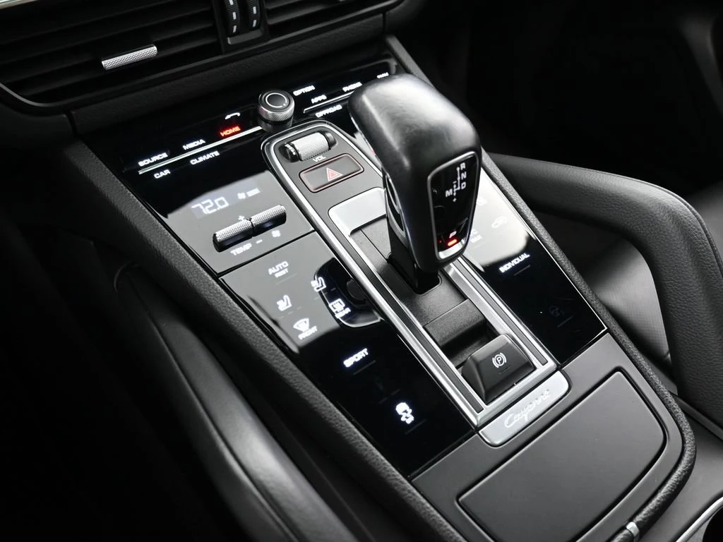 2022 Porsche Cayenne interior, center console, Black
