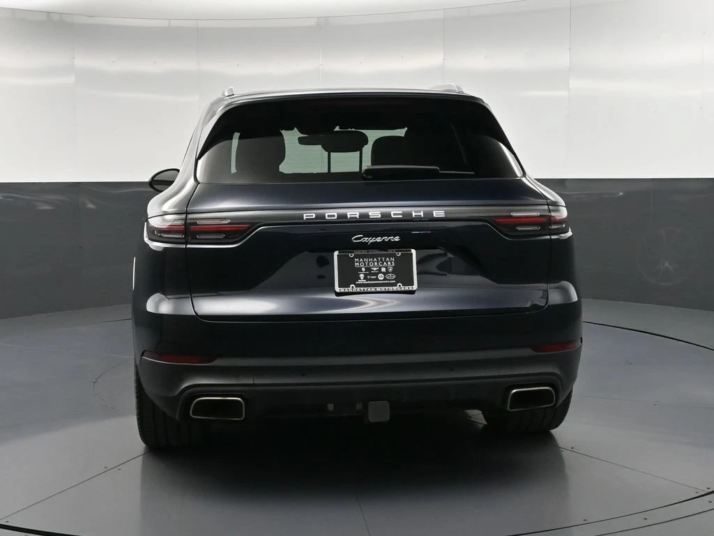2023 Porsche Cayenne, rear three-quarter view, Blue