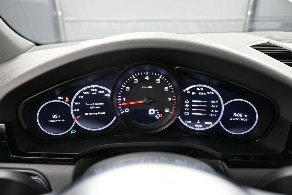 2023 Porsche Cayenne interior, Slate Grey