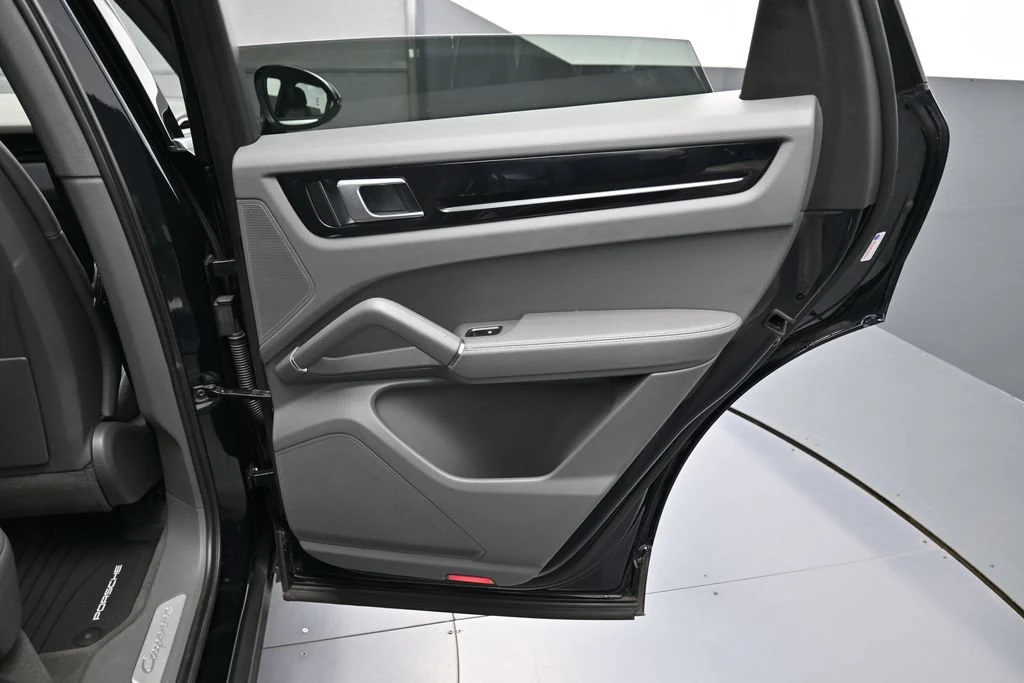 2023 Porsche Cayenne interior, door panel, Slate Grey