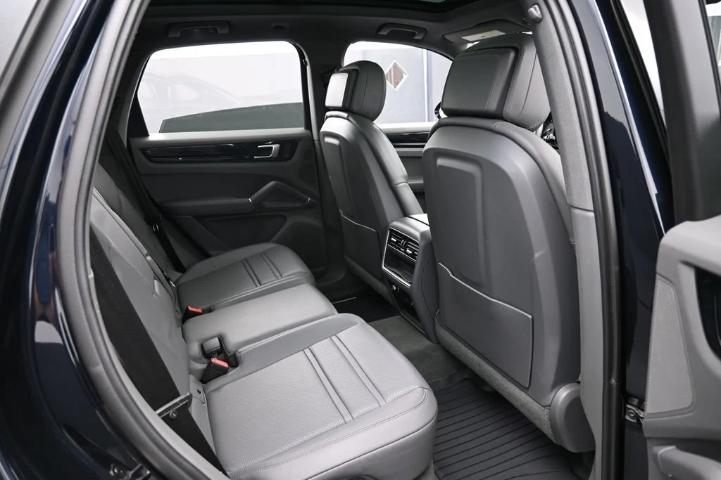 2023 Porsche Cayenne interior, seats, Slate Grey