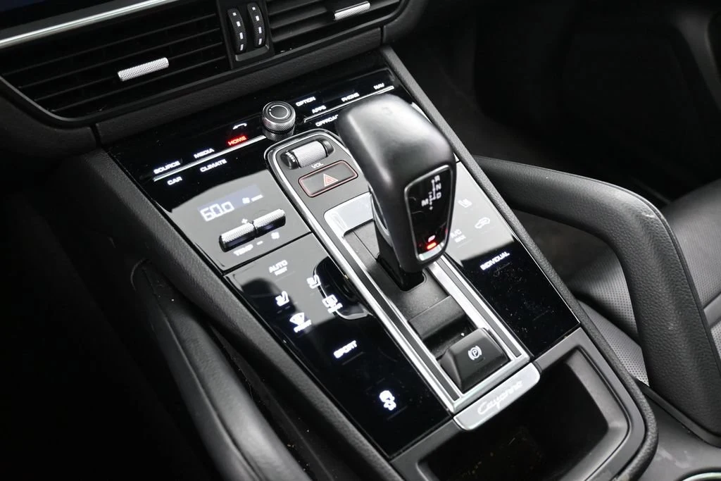 2023 Porsche Cayenne interior, center console, Black