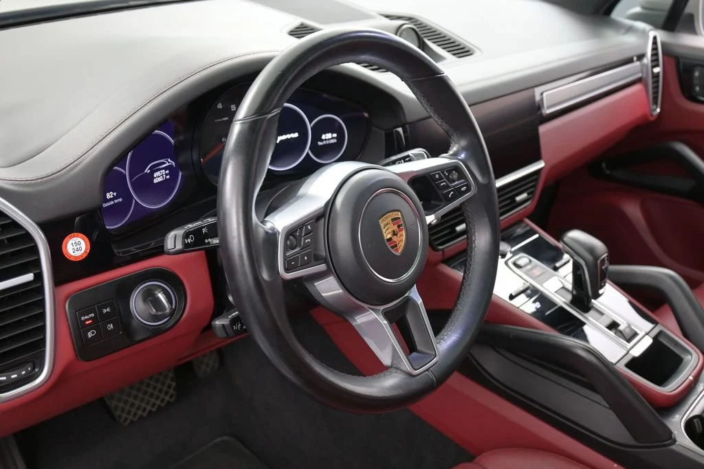 2023 Porsche Cayenne Platinum Edition interior, dashboard, Black/Bordeaux Red