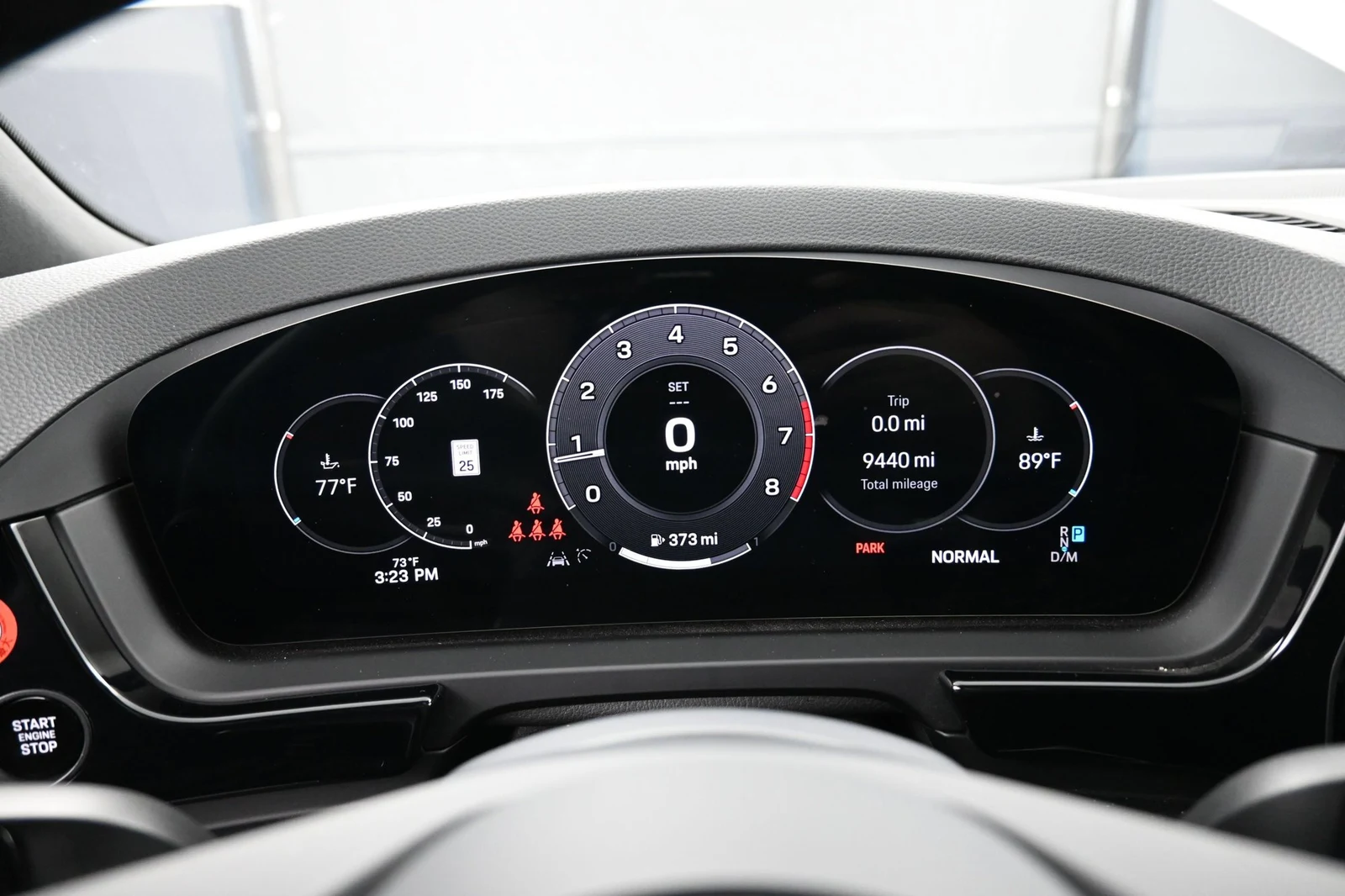 2024 Porsche Cayenne interior, Black