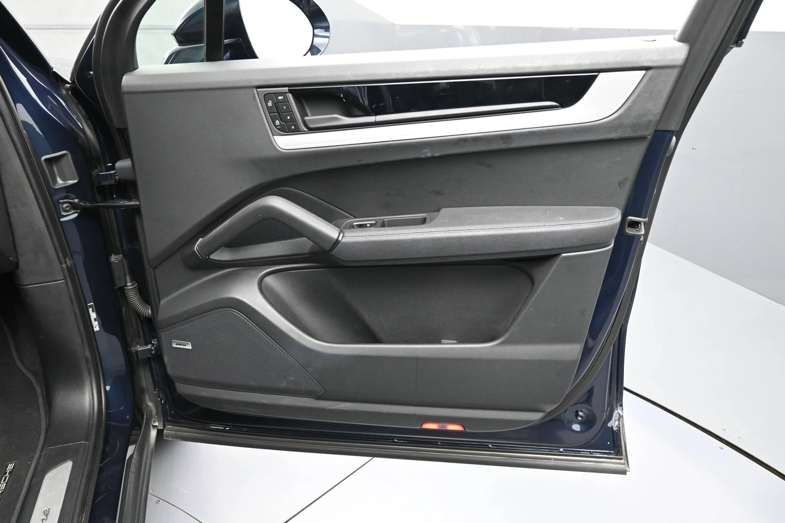 2024 Porsche Cayenne interior, door panel, Black
