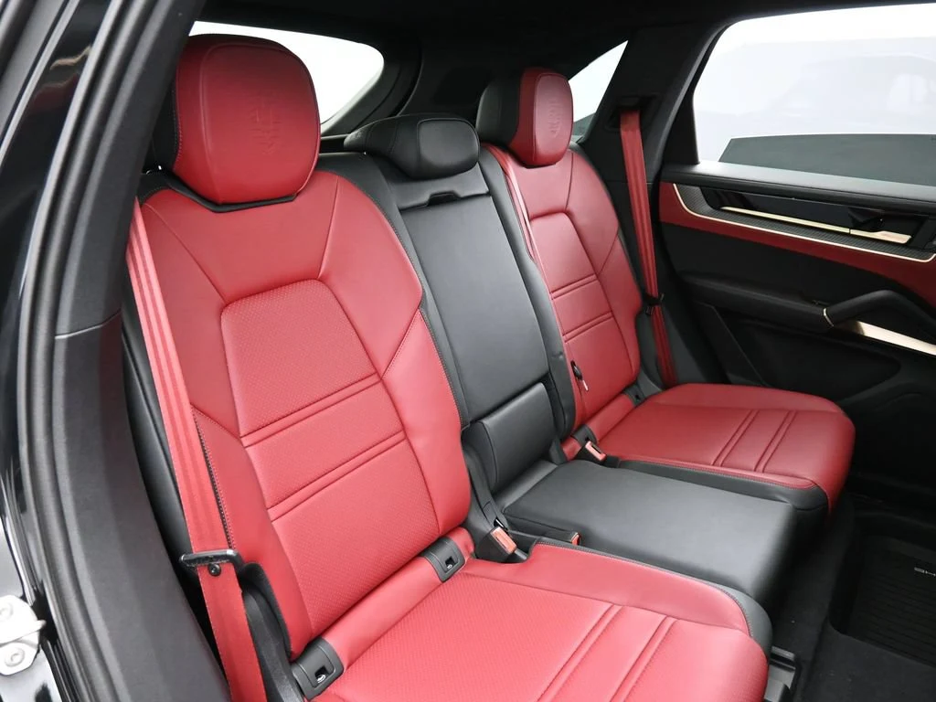 2025 Porsche Cayenne S interior, seats, Black/Bordeaux Red