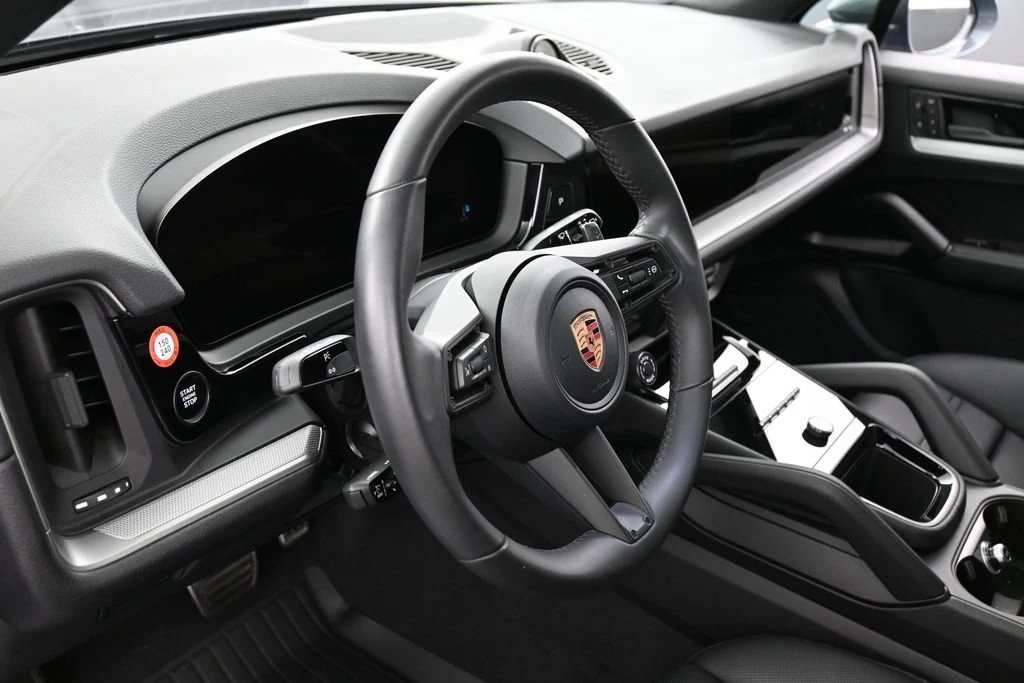 2026 Porsche Cayenne S interior, Black