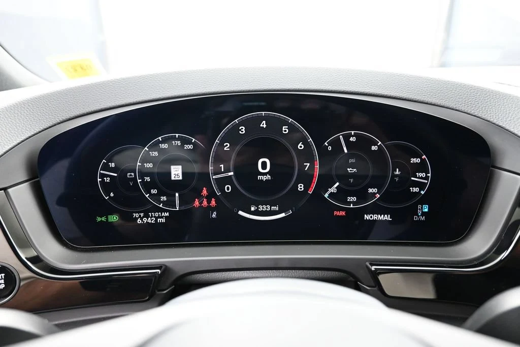 2026 Porsche Cayenne S interior, Black