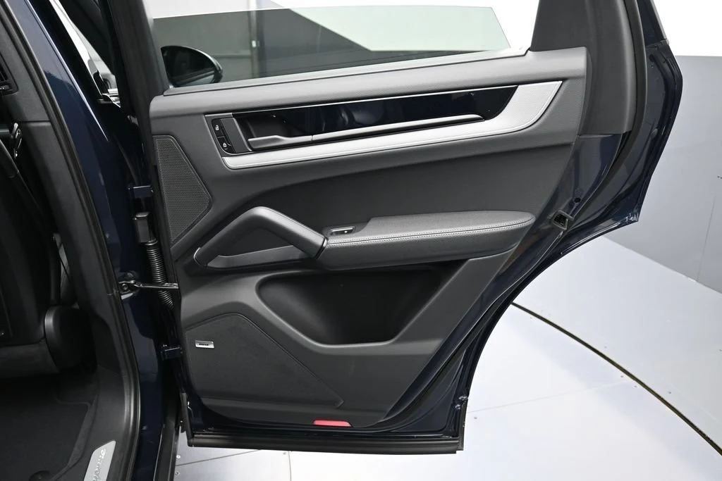 2026 Porsche Cayenne interior, door panel, Black