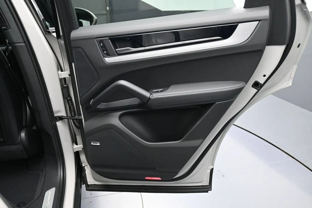 2026 Porsche Cayenne interior, door panel, Black