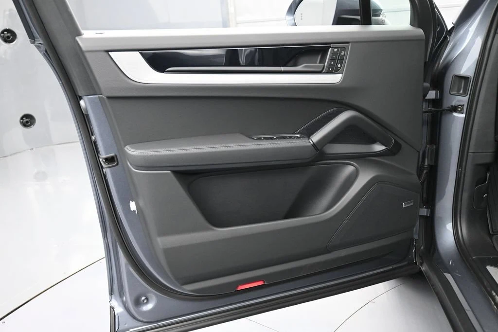 2026 Porsche Cayenne interior, door panel, Black