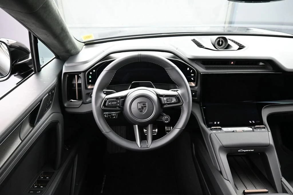 2026 Porsche Cayenne Turbo Electric interior, Black
