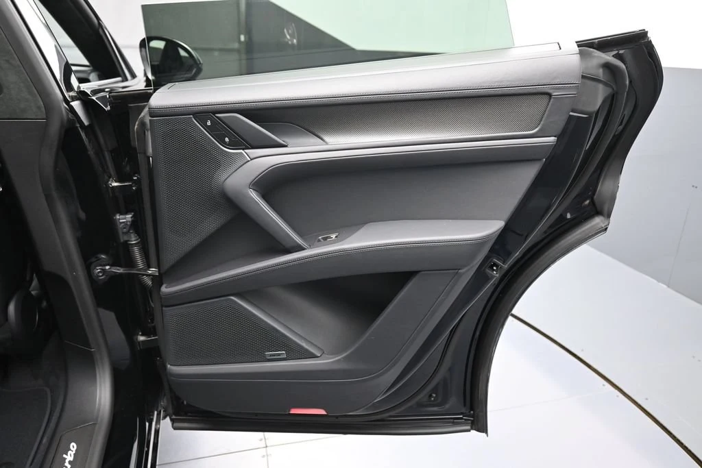 2026 Porsche Cayenne Turbo Electric interior, door panel, Black