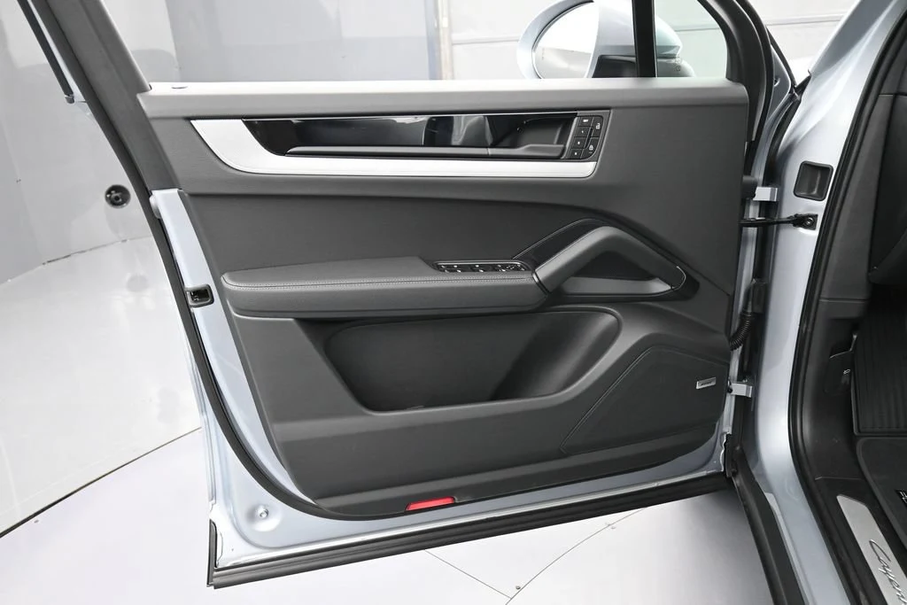 2026 Porsche Cayenne interior, door panel, Black