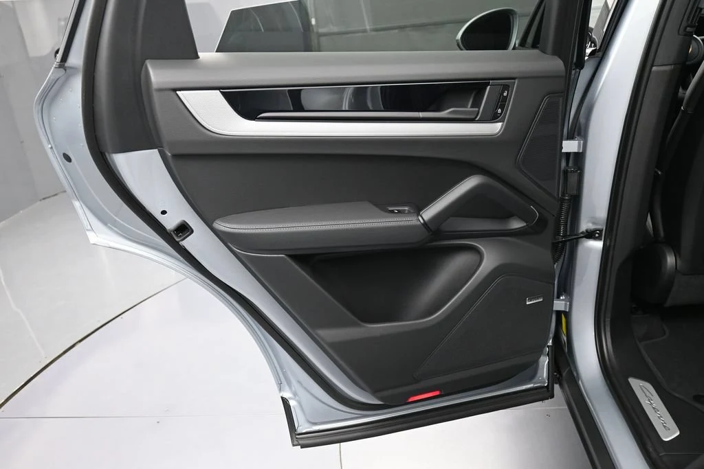 2026 Porsche Cayenne interior, door panel, Black