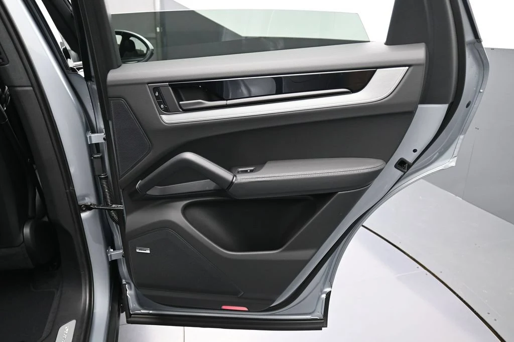 2026 Porsche Cayenne interior, door panel, Black