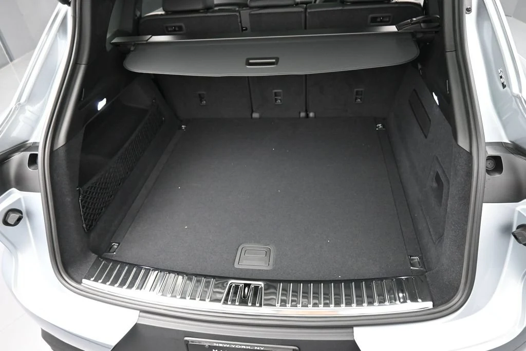 2026 Porsche Cayenne trunk